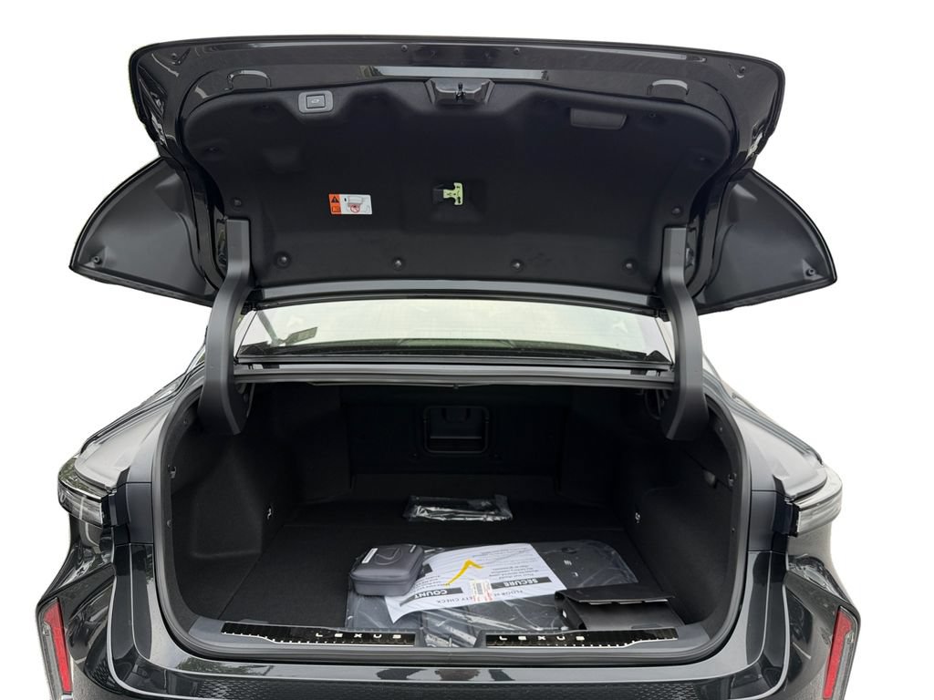 New 2026 Lexus ES 350h AWD w/ Accessory Package (K3) image 7