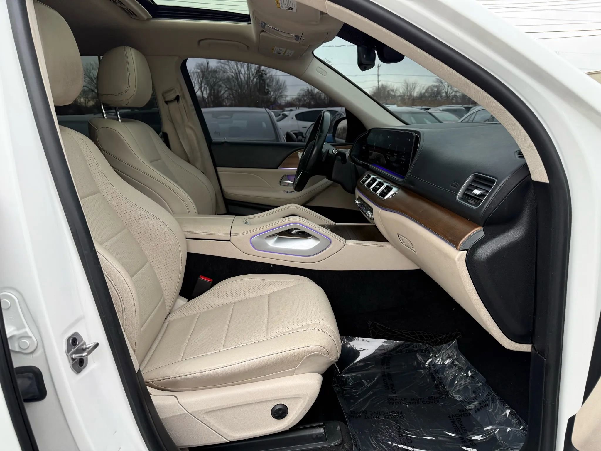 Used 2021 Mercedes-Benz GLS 450 4MATIC image 25