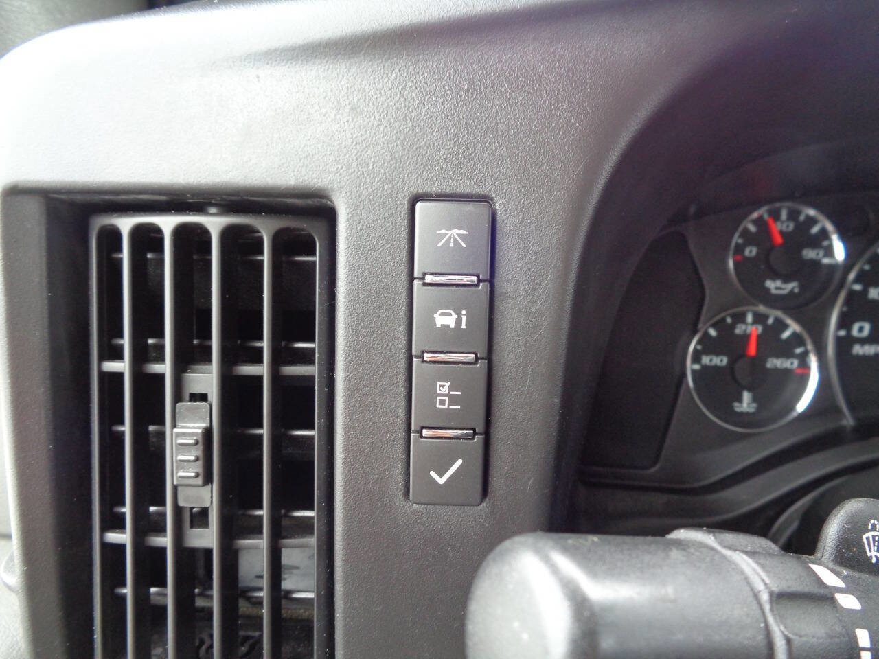 Used 2014 Chevrolet Express 3500 LT w/ LT Preferred Equipment Group image 43