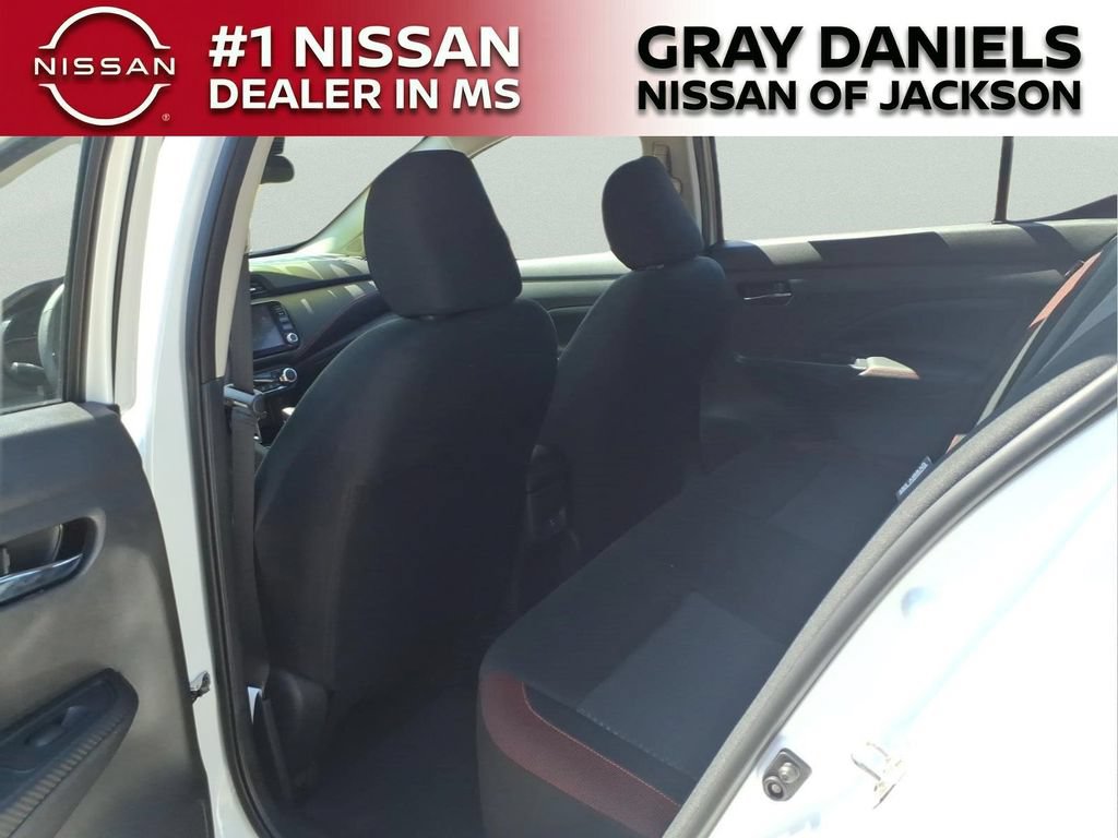 New 2025 Nissan Versa SR w/ Trunk Package FWD image 27