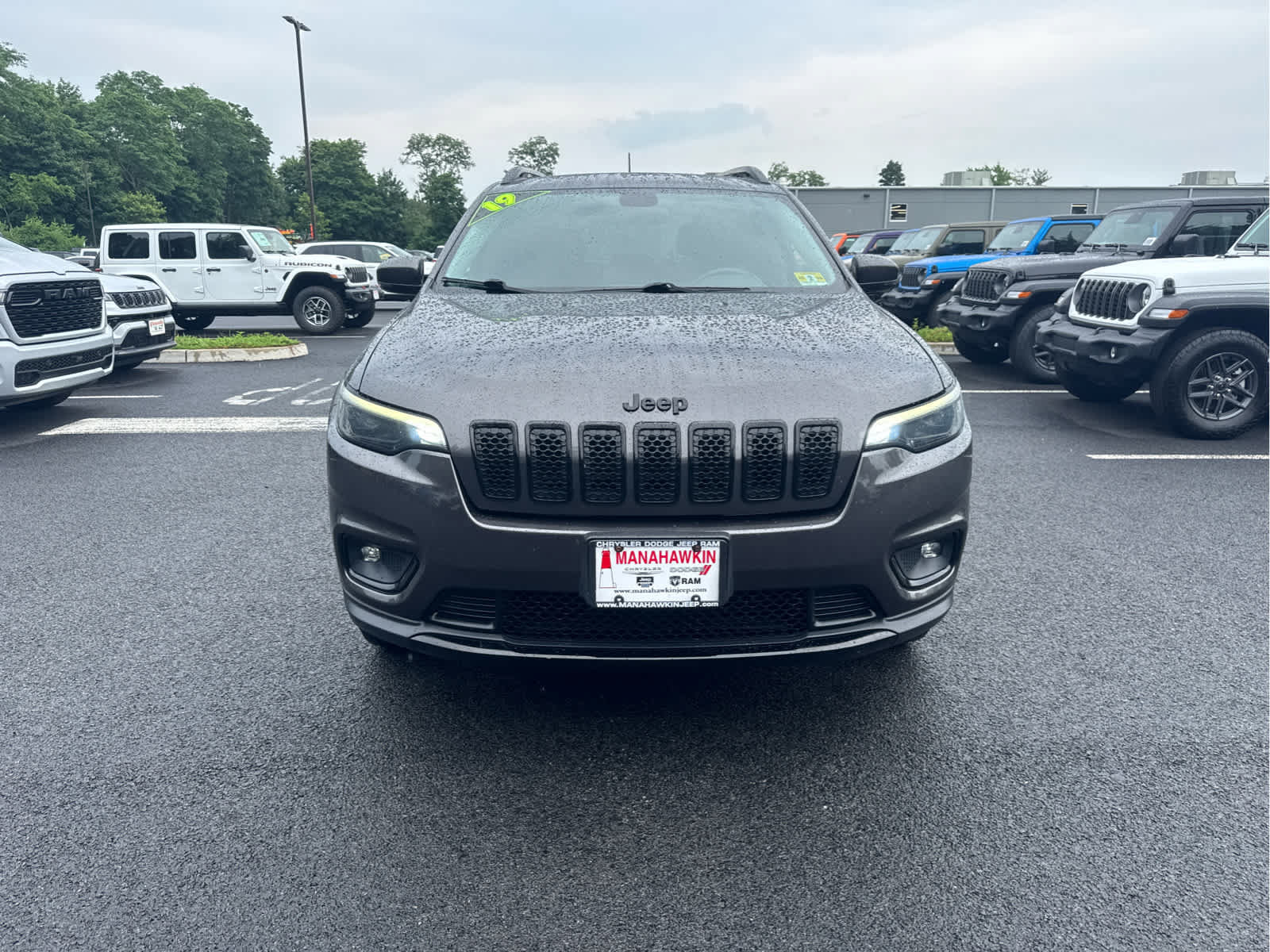 Certified 2019 Jeep Cherokee Latitude Plus AWD/4WD image 4