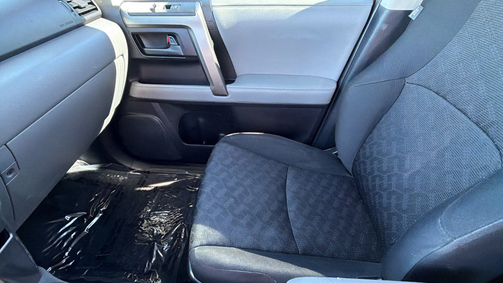 Used 2011 Toyota 4Runner Trail AWD/4WD image 12
