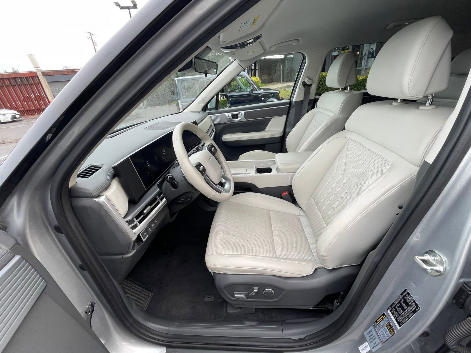 Used 2025 Hyundai Santa Fe SEL image 31
