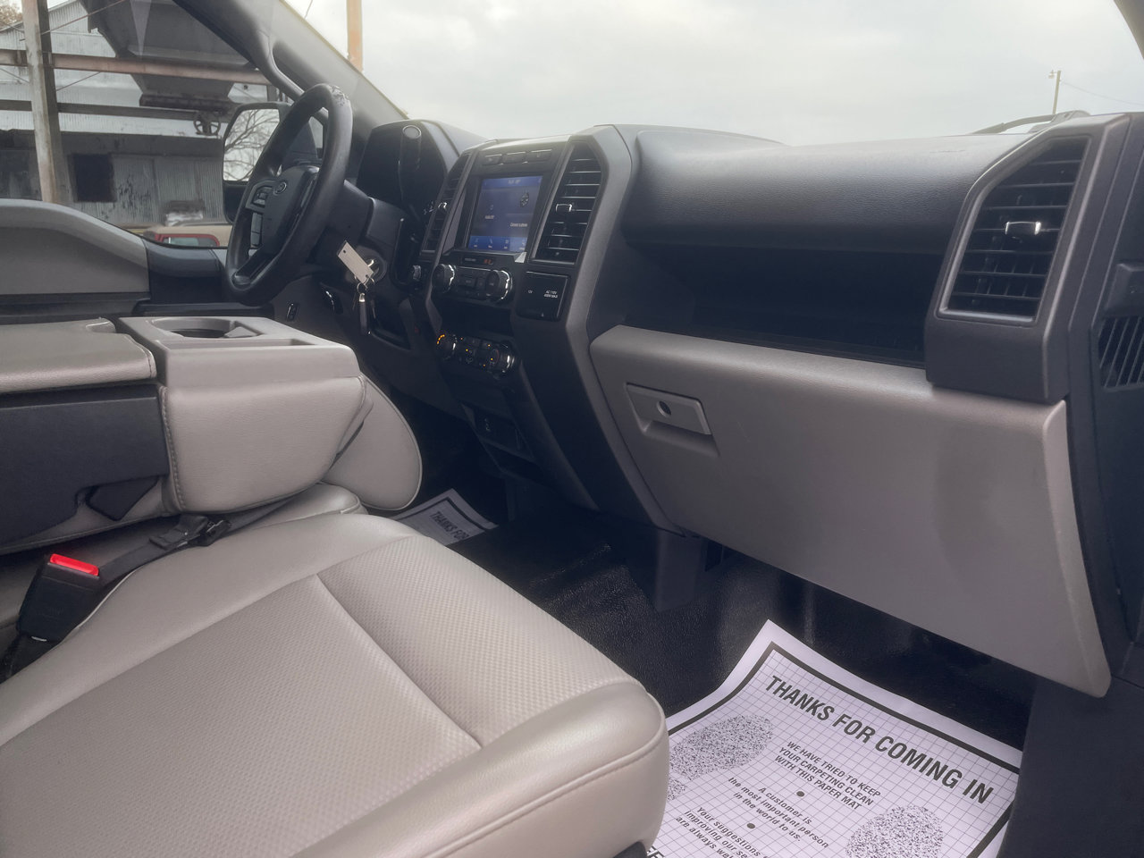 Used 2022 Ford F250 XL w/ Power Equipment Group image 18