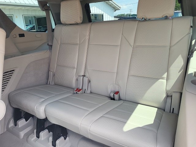 Used 2021 Cadillac Escalade Premium Luxury Platinum AWD/4WD image 22