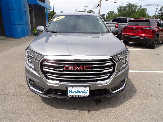 Certified 2023 GMC Terrain SLT w/ LPO, Floor Liner Package AWD/4WD image 8