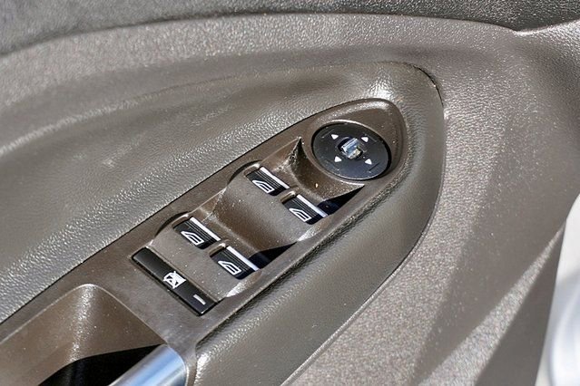 Used 2016 Ford C-MAX Energi SEL FWD image 22