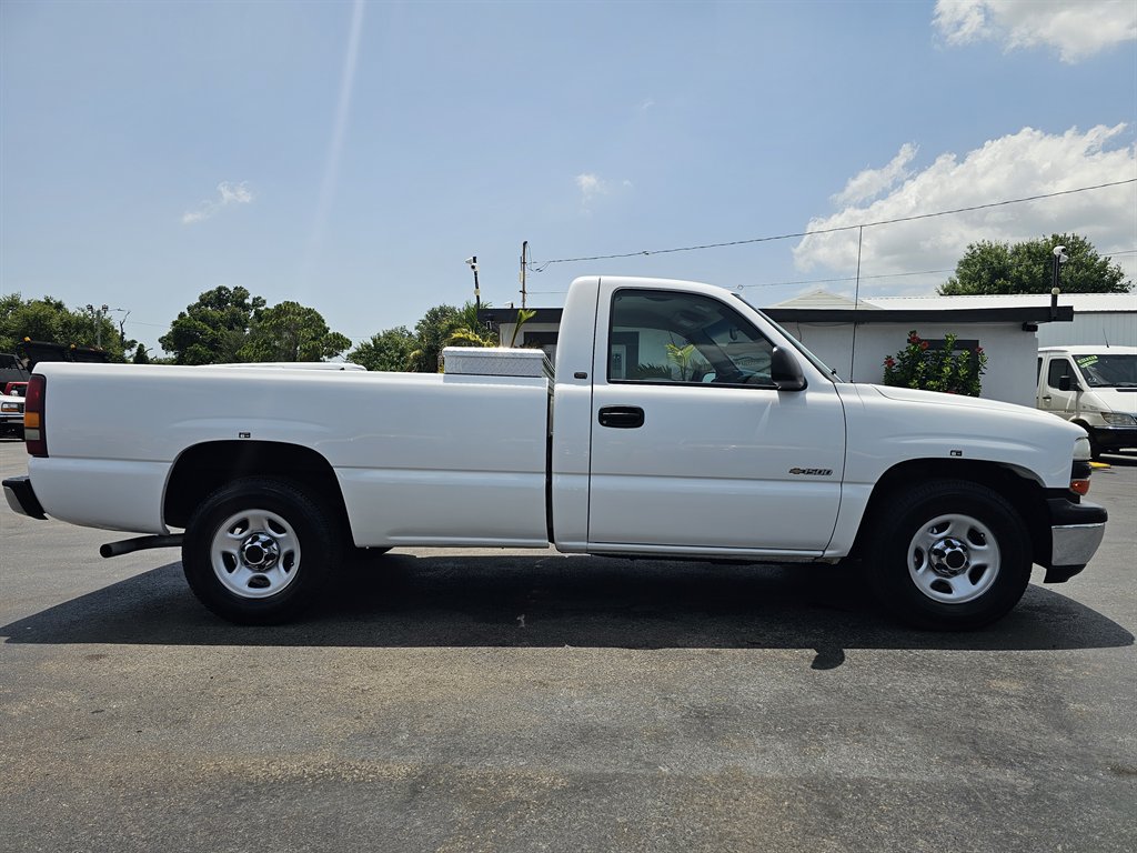 Used 2002 Chevrolet Silverado 1500 2WD Regular Cab image 4