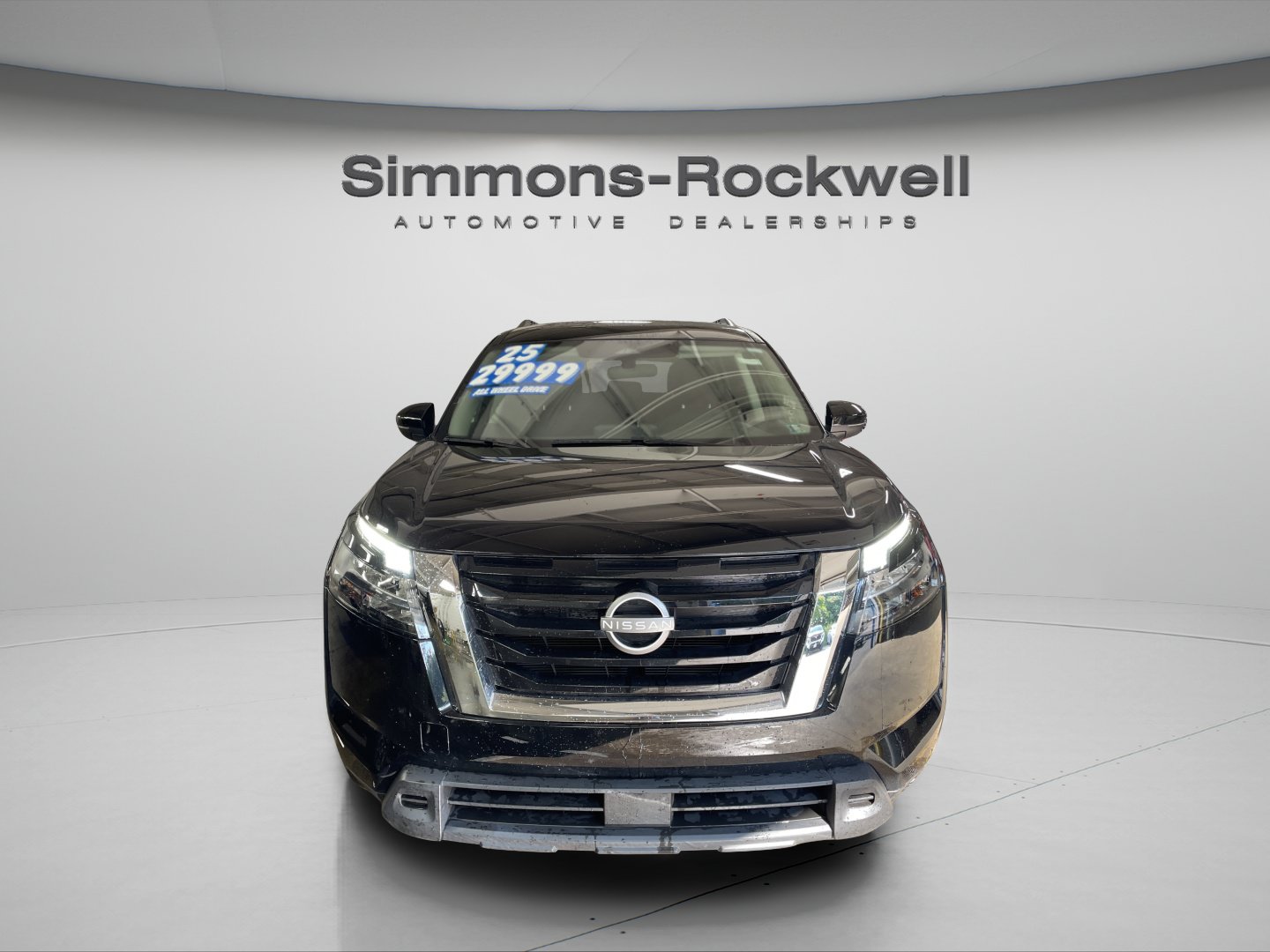 Used 2025 Nissan Pathfinder SV AWD/4WD image 8