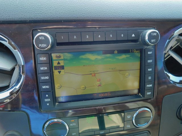 Used 2010 Ford F250 Lariat image 35