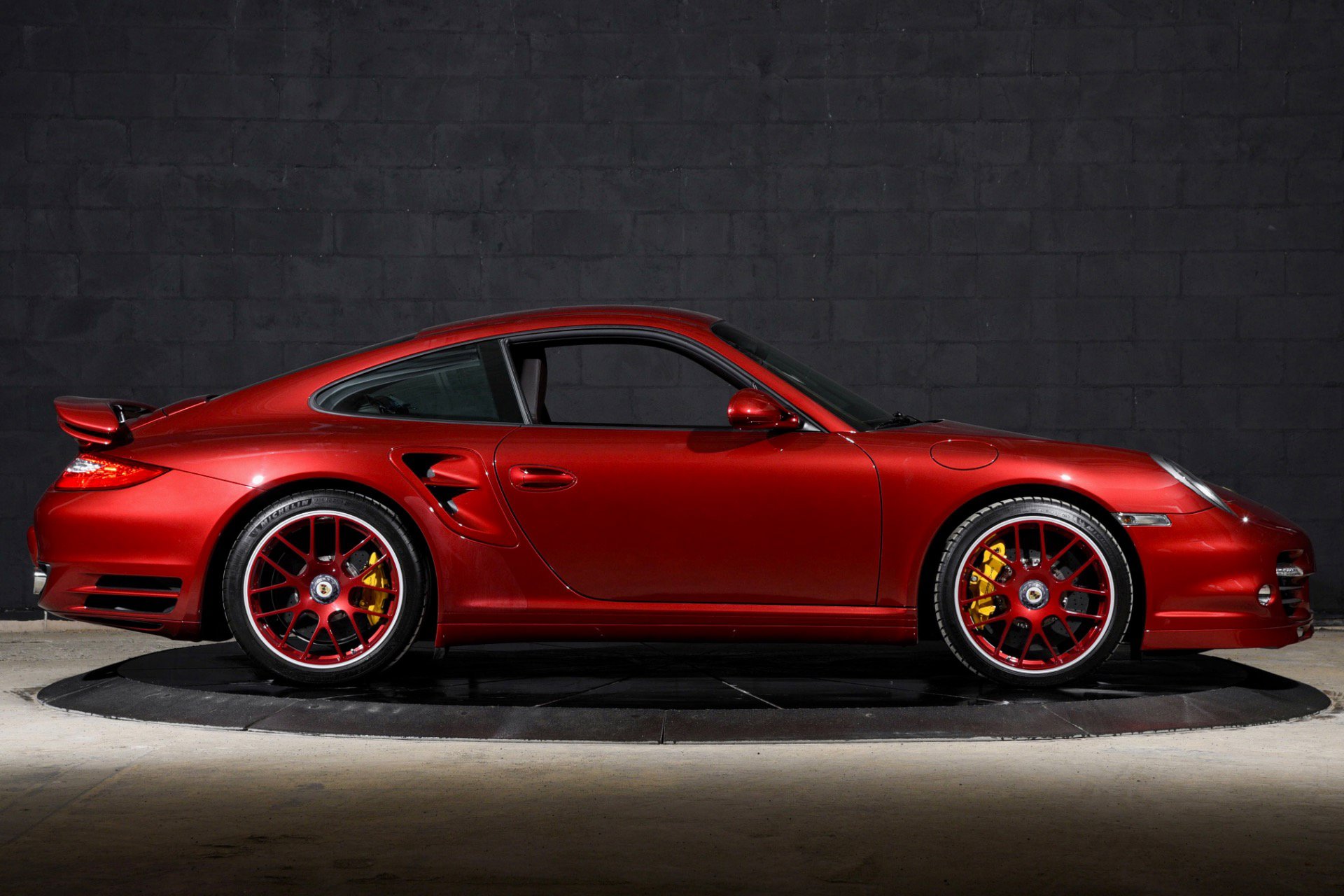 Used 2011 Porsche 911 Turbo S AWD/4WD image 39