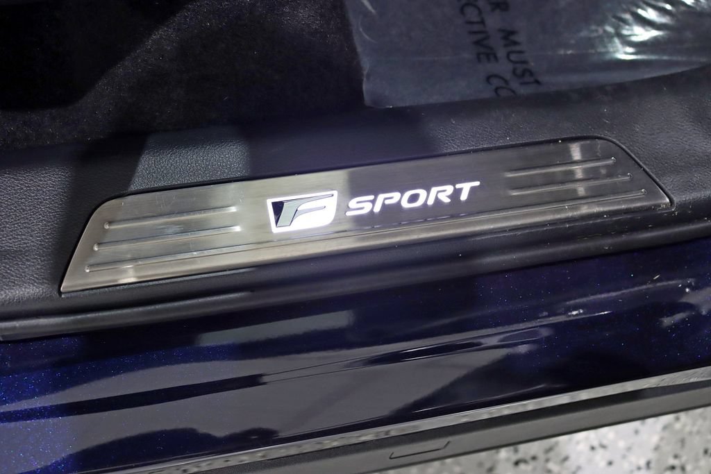 Used 2025 Lexus TX 500h AWD w/ Technology Package image 33