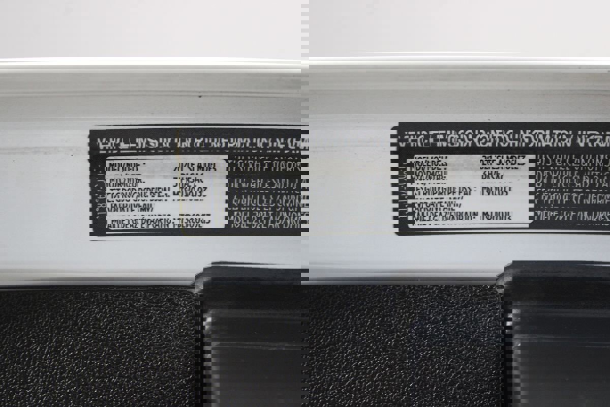 Used 2021 Tesla Model 3 Standard Range Plus image 34