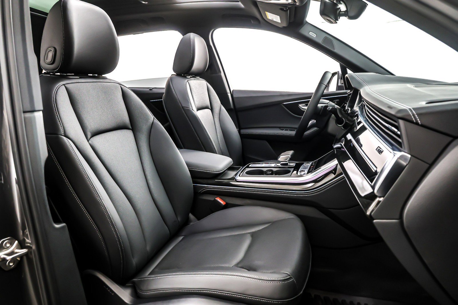 Used 2025 Audi Q7 3.0T Premium Plus w/ Premium Plus Package image 8