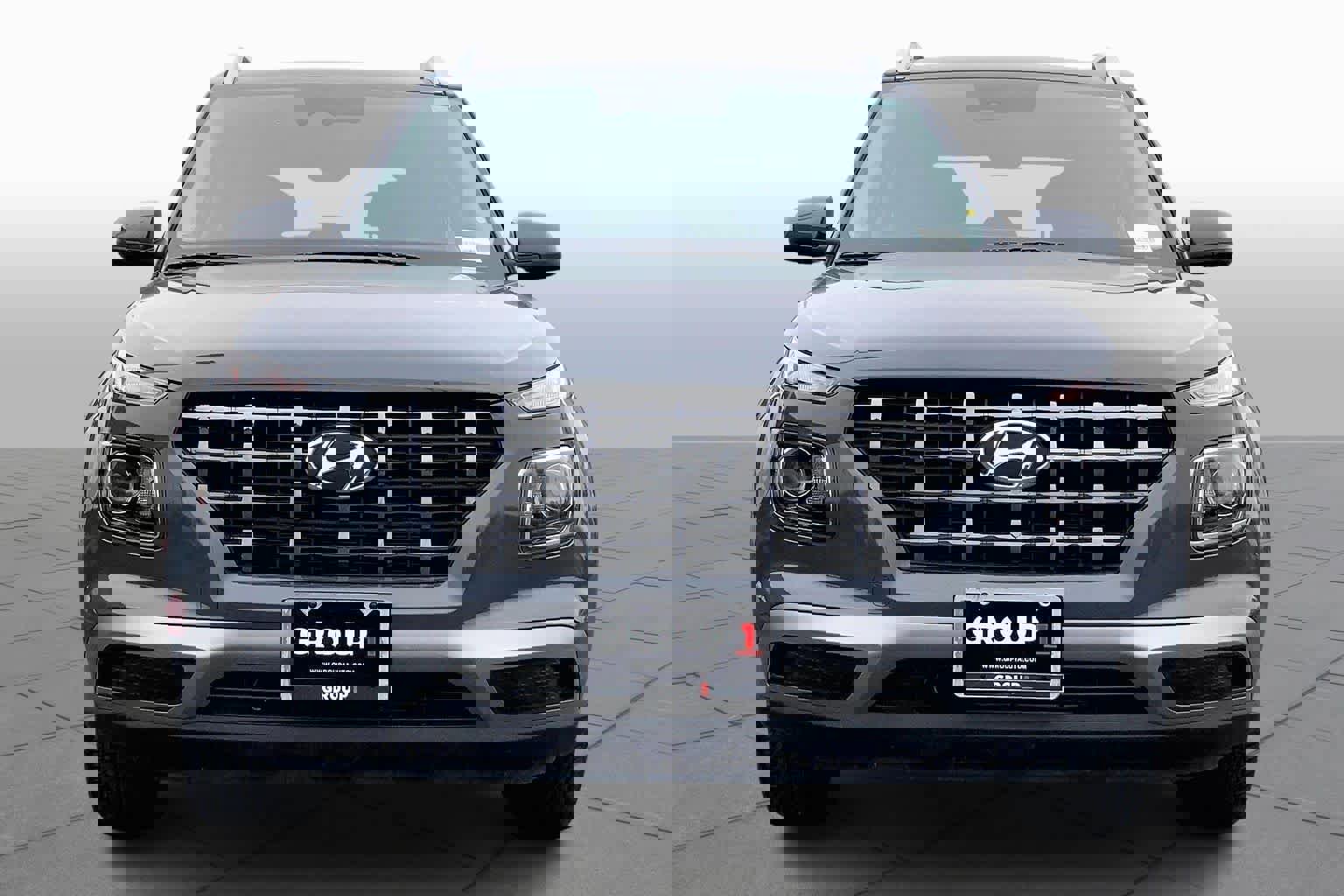 Used 2025 Hyundai Venue SEL image 4