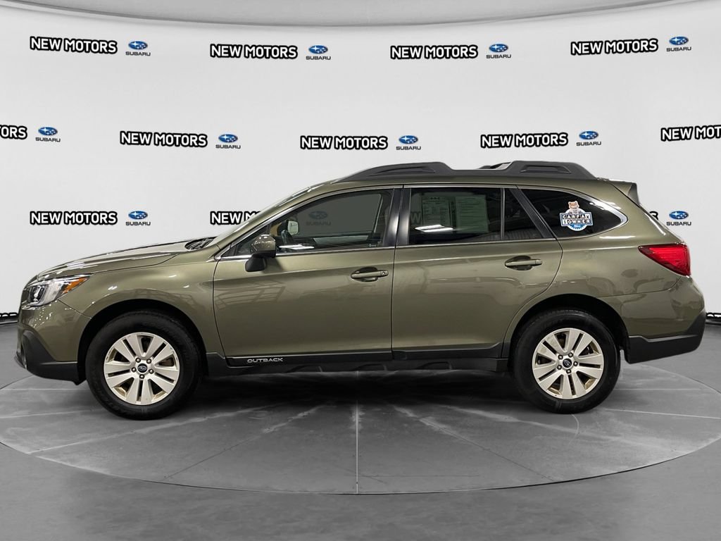 Used 2019 Subaru Outback 2.5i Premium AWD/4WD image 2
