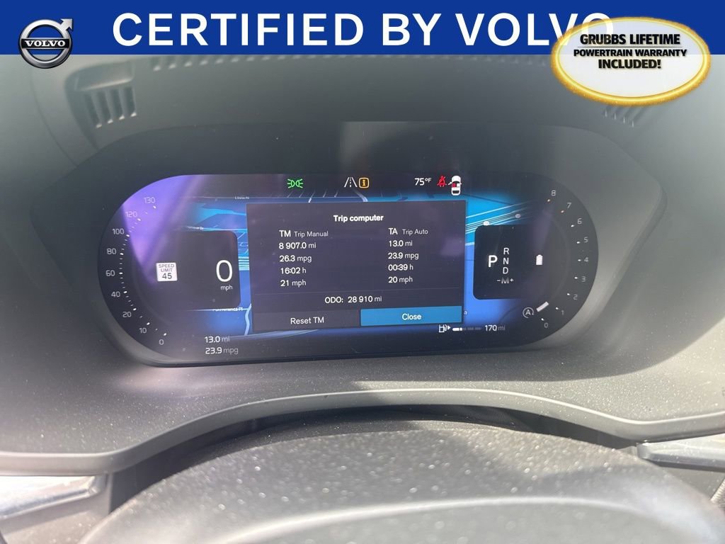 Certified 2023 Volvo XC60 B5 Plus w/ Climate Package image 6