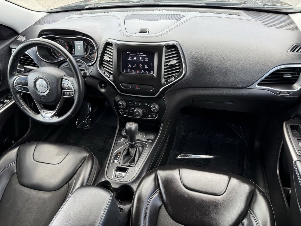 Used 2019 Jeep Cherokee Latitude Plus w/ Cold Weather Group image 19