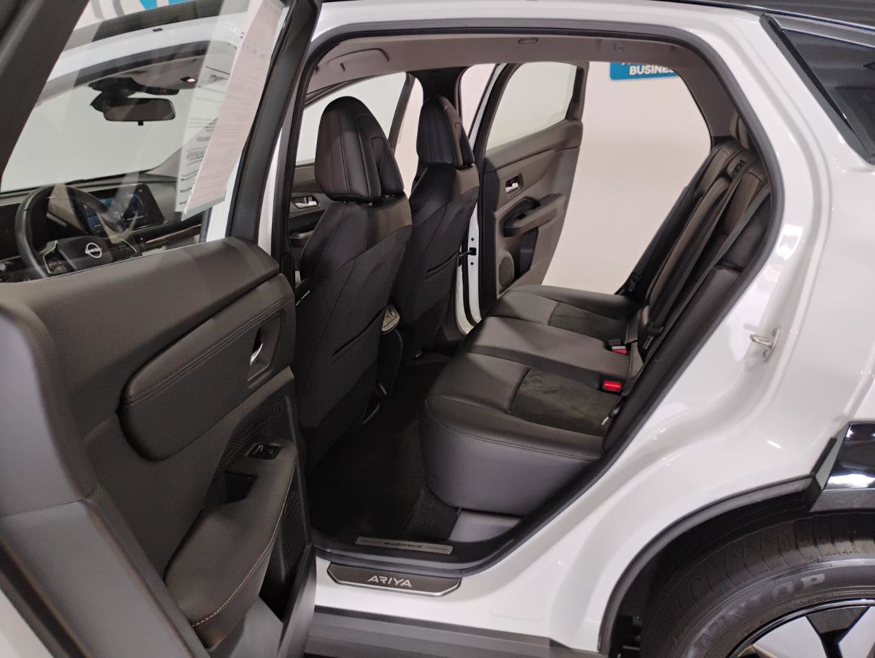 Used 2024 Nissan Ariya AWD image 57