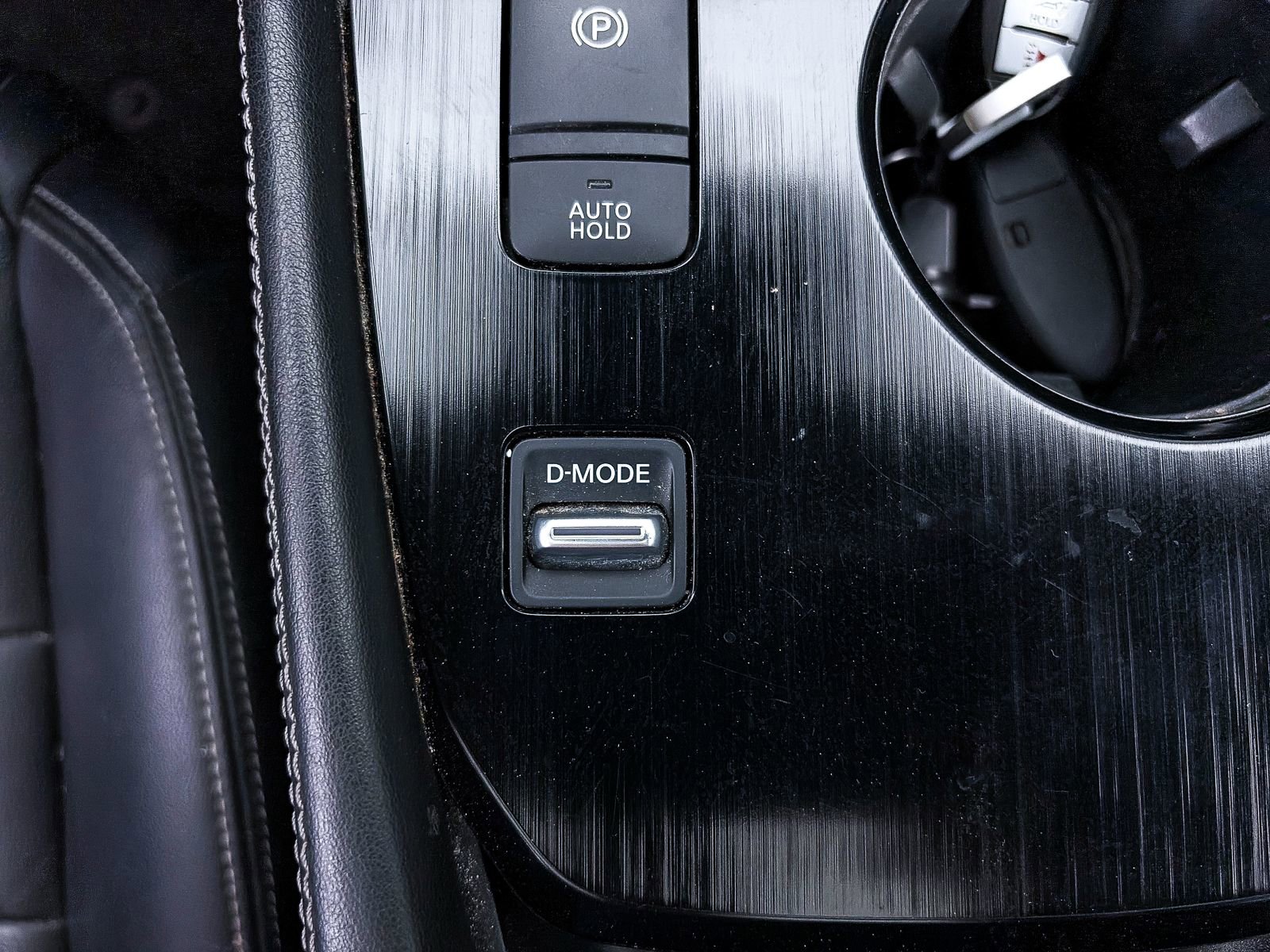 Used 2022 Nissan Rogue SL w/ SL Premium Package image 29