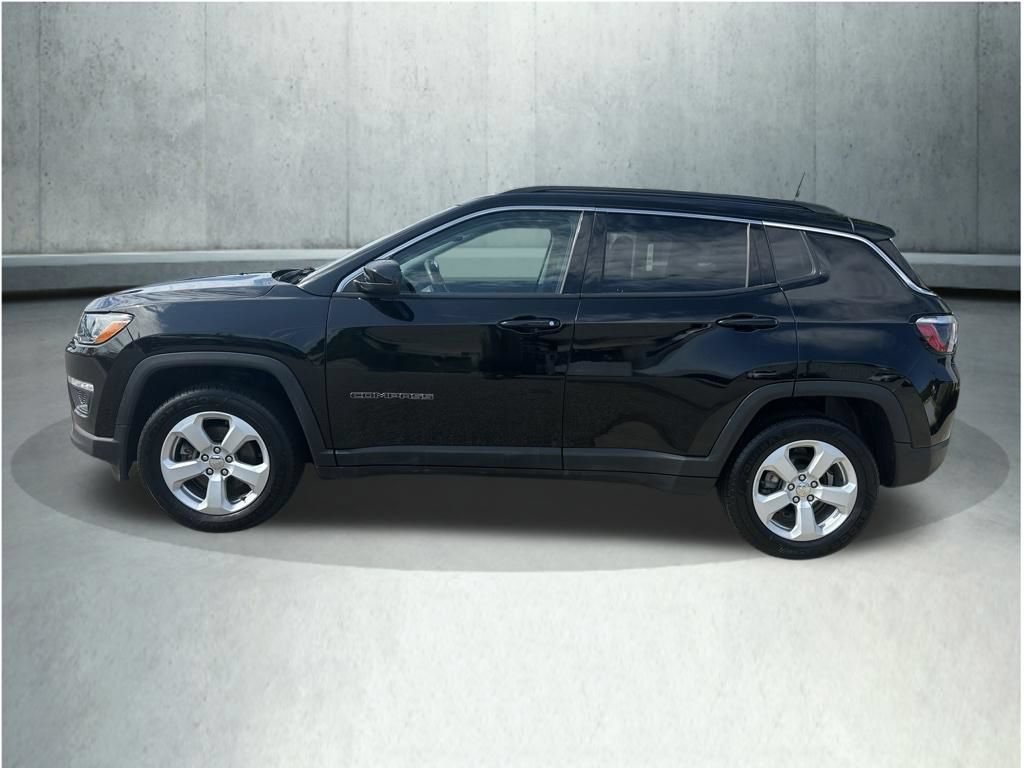 Used 2021 Jeep Compass Latitude w/ Convenience Group AWD/4WD image 2