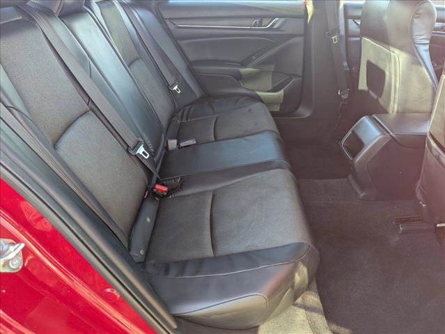 Used 2018 Honda Accord Sport image 18