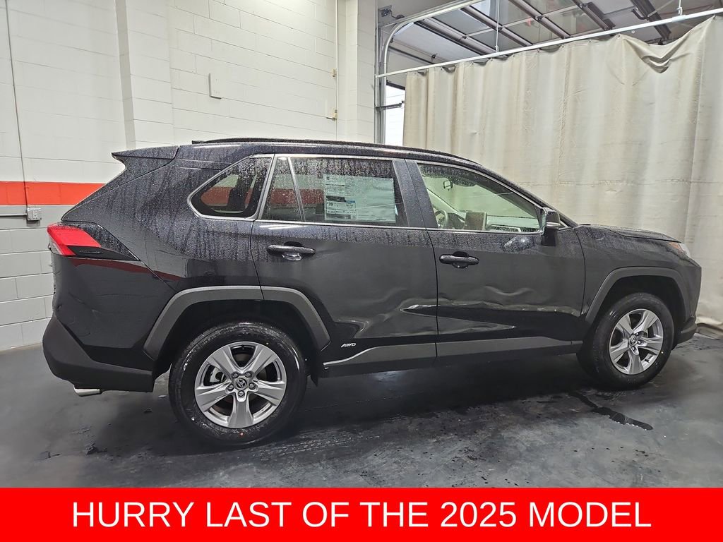 New 2025 Toyota RAV4 XLE image 9