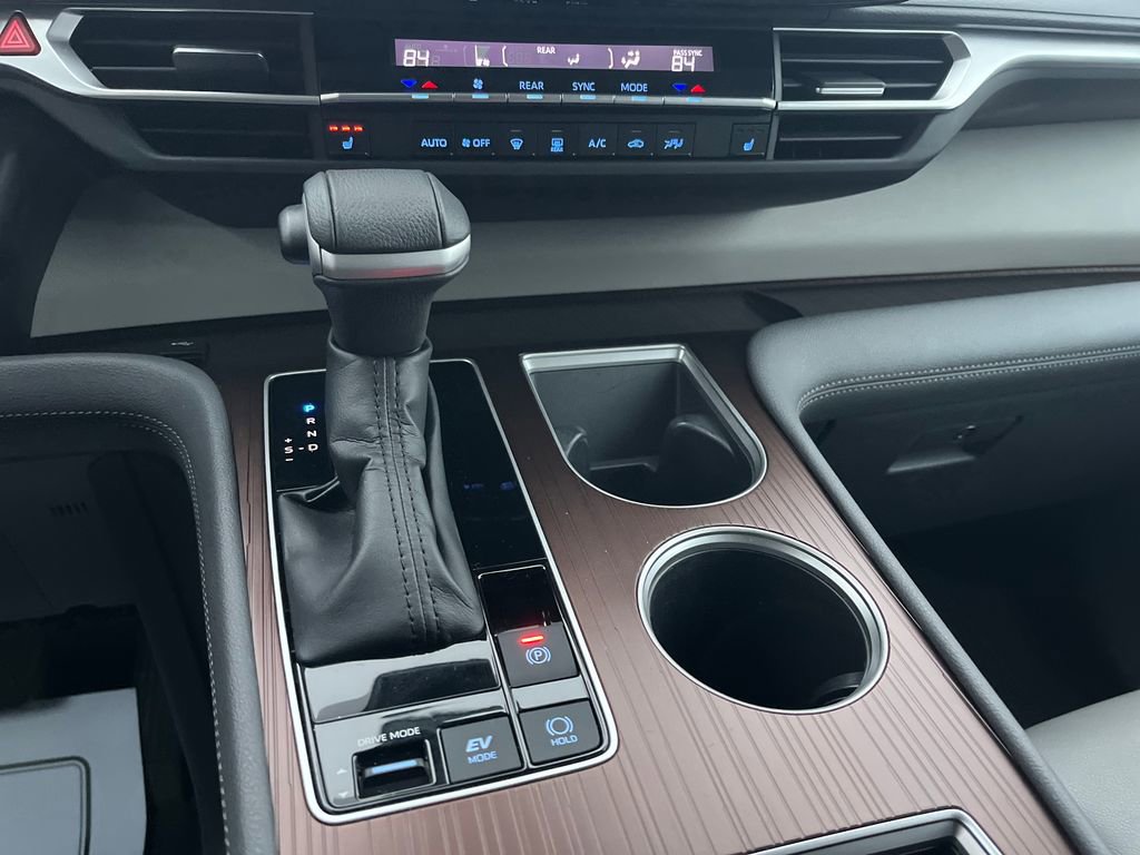 Certified 2023 Toyota Sienna XLE image 20