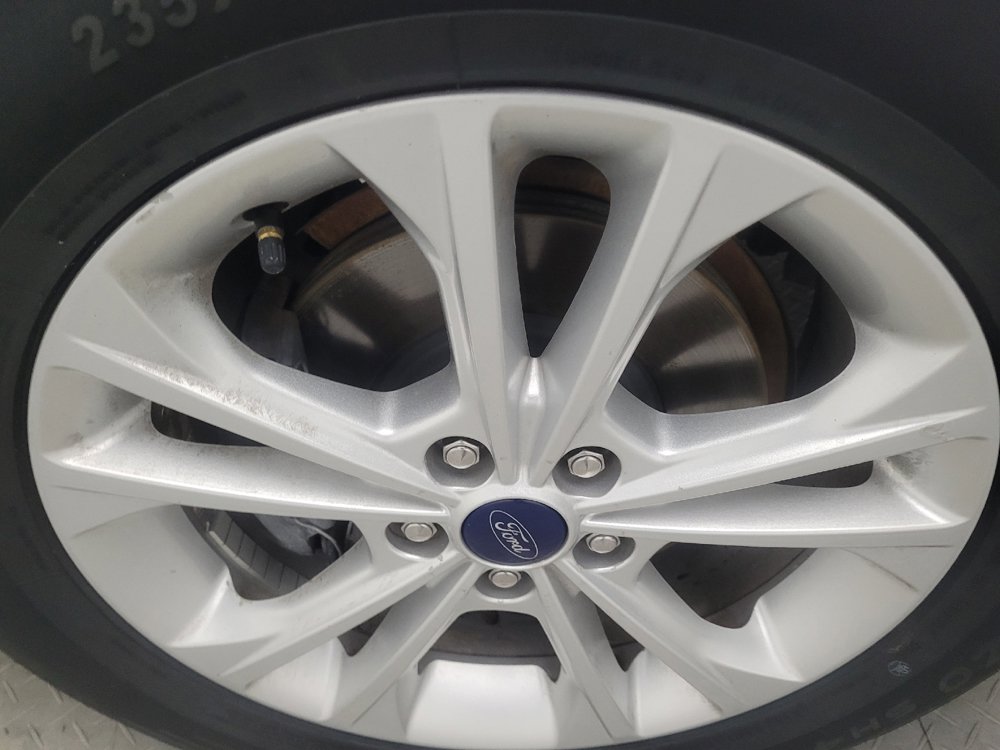 Used 2018 Ford Escape SE FWD image 31