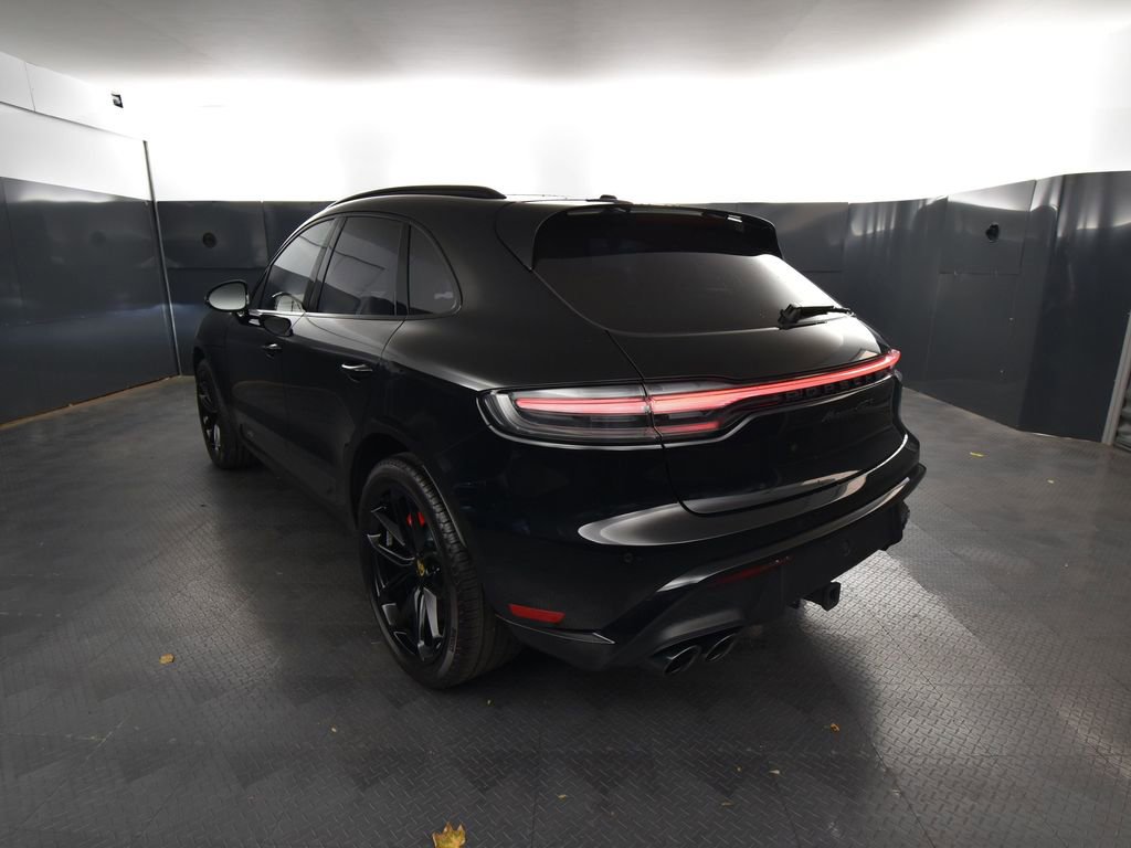 Certified 2024 Porsche Macan GTS AWD/4WD image 3