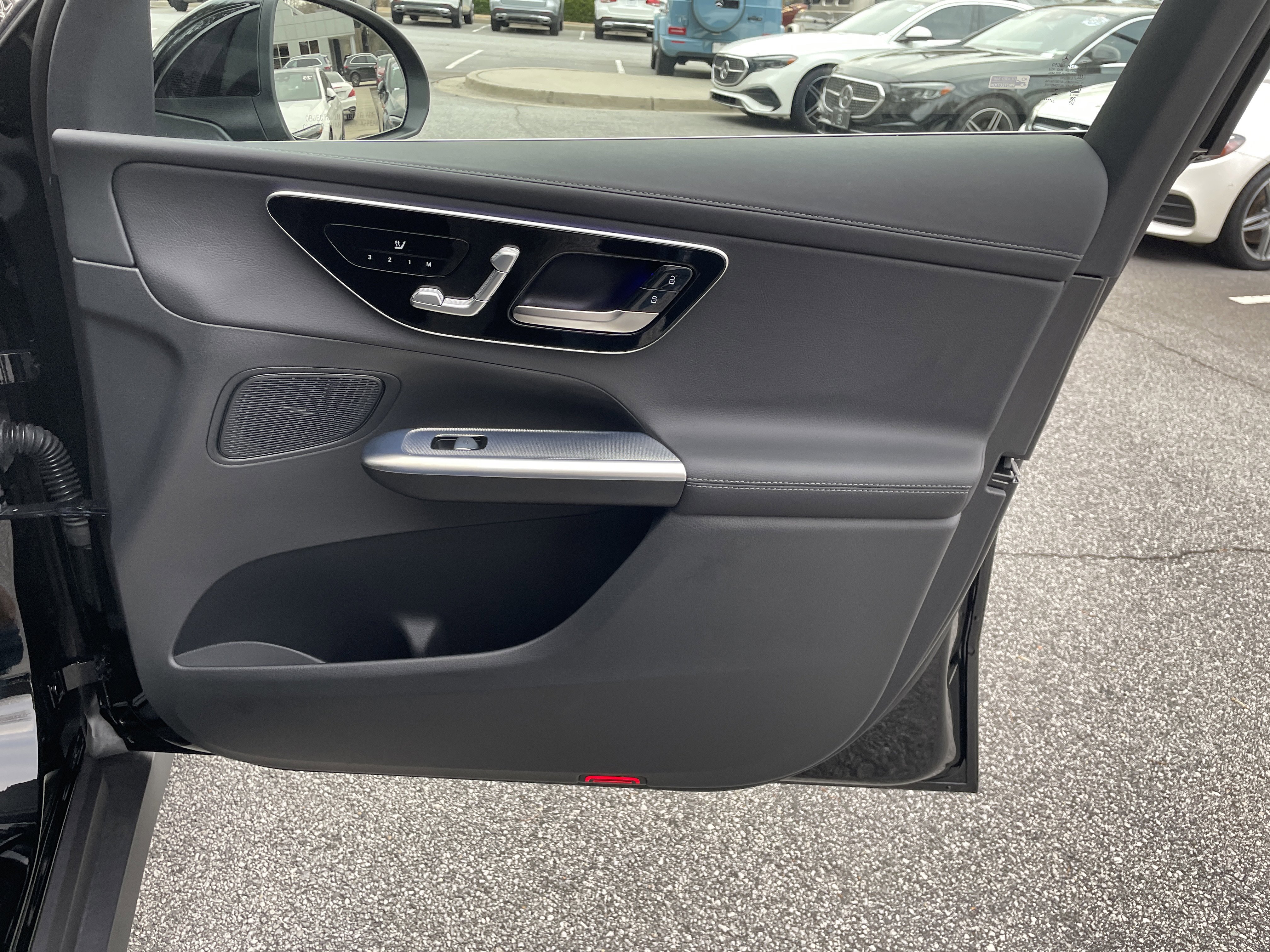 Certified 2025 Mercedes-Benz GLC 300 4MATIC image 48