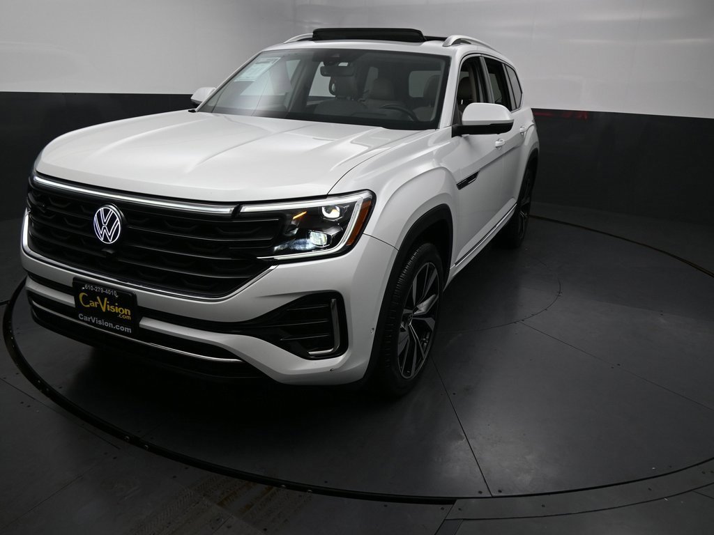 Used 2024 Volkswagen Atlas SEL Premium R-Line image 9