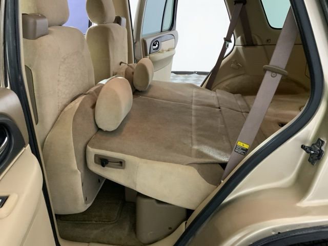 Used 2004 GMC Envoy SLE AWD/4WD image 33