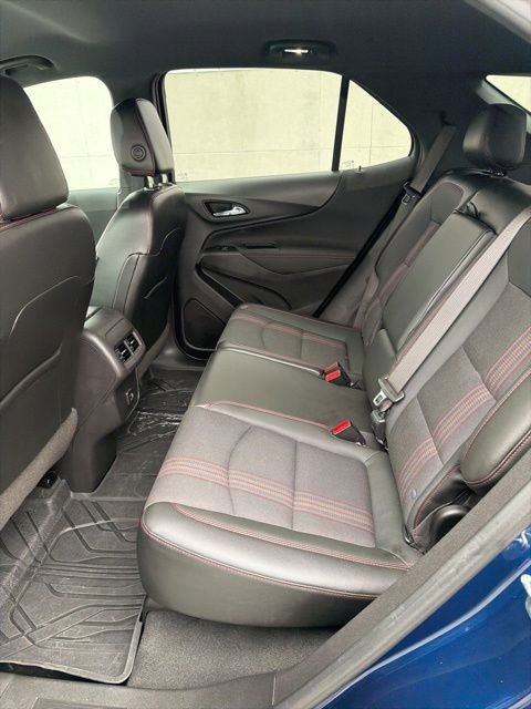 Used 2022 Chevrolet Equinox RS w/ LPO, Floor Liner Package image 8
