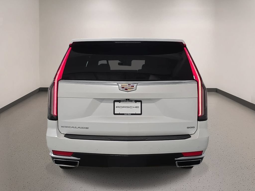 Used 2023 Cadillac Escalade ESV Luxury AWD/4WD image 6