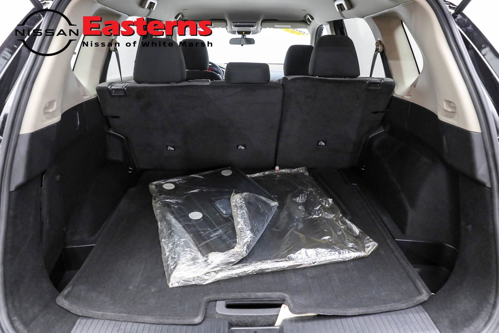 Used 2023 Nissan Rogue SV image 9