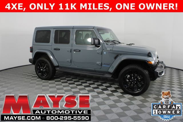 Used 2025 Jeep Wrangler Unlimited Sahara image 1