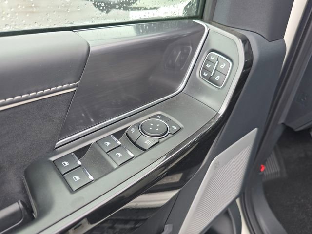New 2025 Ford F150 Lightning Platinum image 19