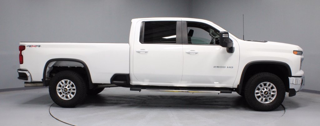 Used 2025 Chevrolet Silverado 2500 LT w/ Safety Package AWD/4WD image 5