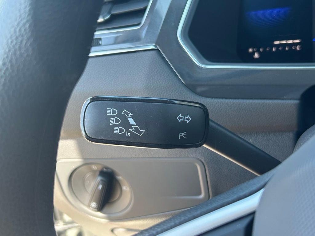 Certified 2023 Volkswagen Tiguan S image 32