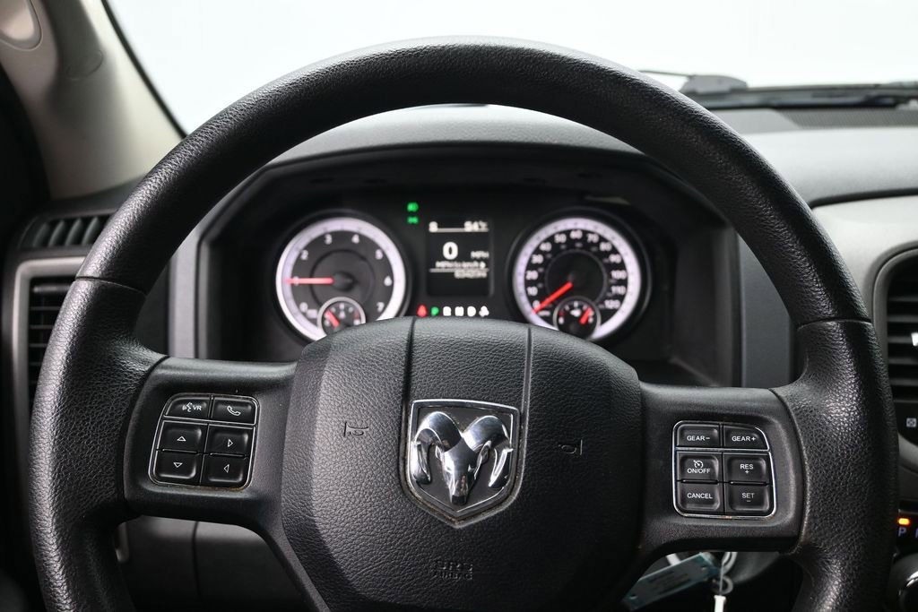 Used 2015 RAM 1500 Express AWD/4WD image 10