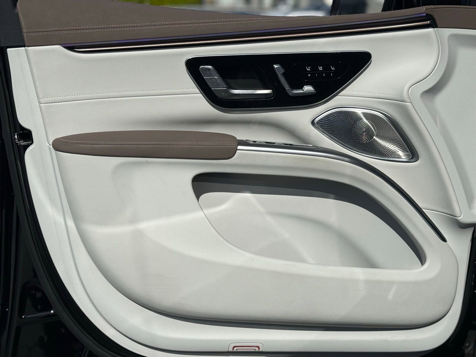 Certified 2023 Mercedes-Benz EQS 580 4MATIC SUV image 17