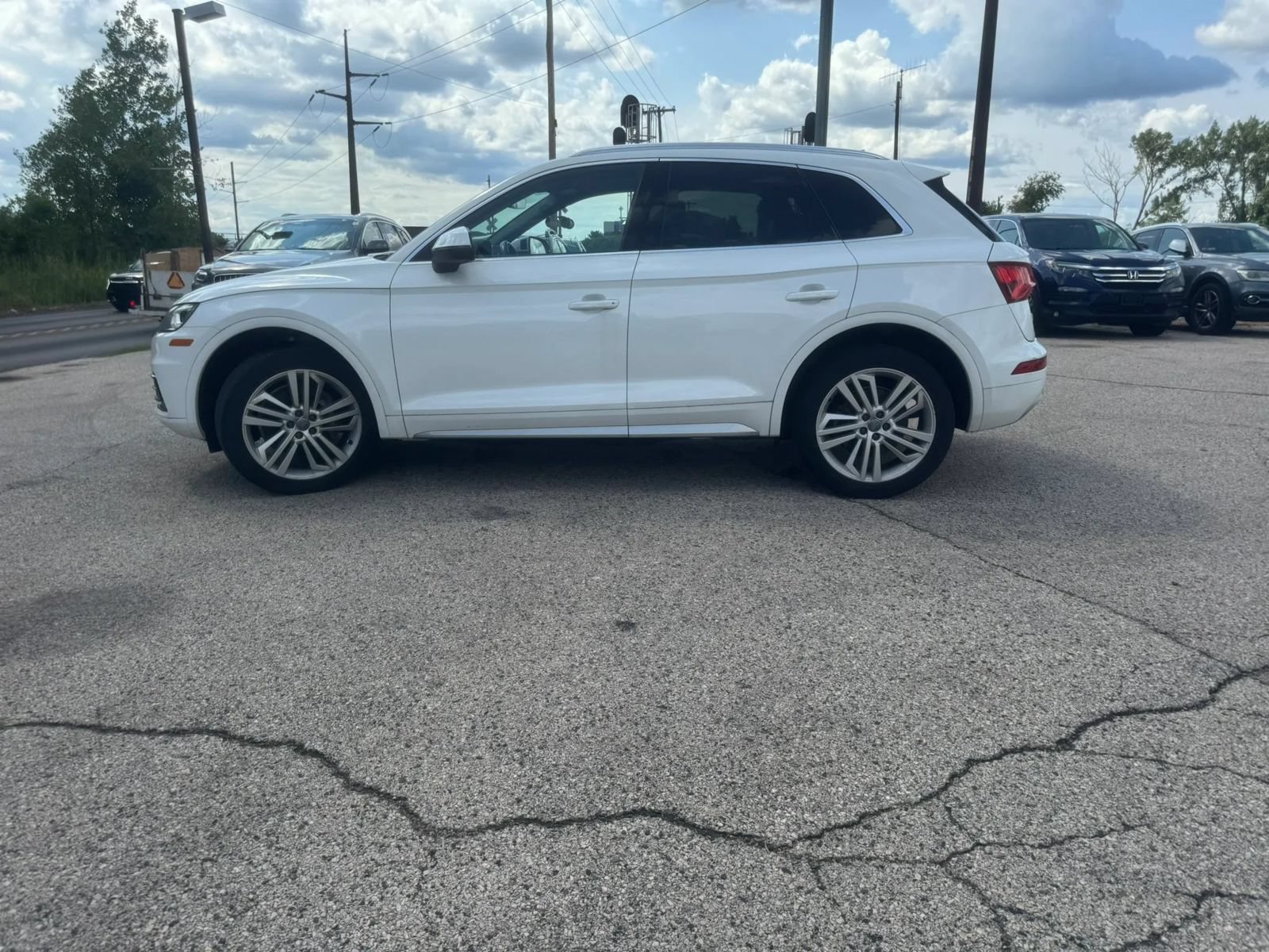 Used 2018 Audi Q5 2.0T Premium Plus w/ Premium Plus Package AWD/4WD image 8