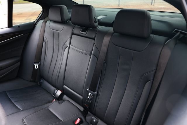 Used 2021 BMW 530i w/ Convenience Package RWD image 11