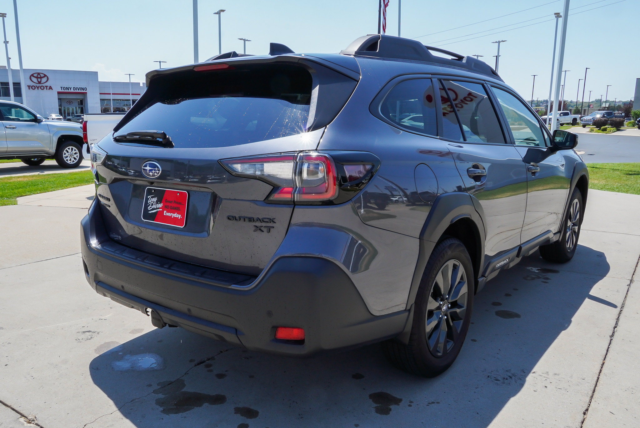Used 2025 Subaru Outback Onyx Edition XT AWD/4WD image 8