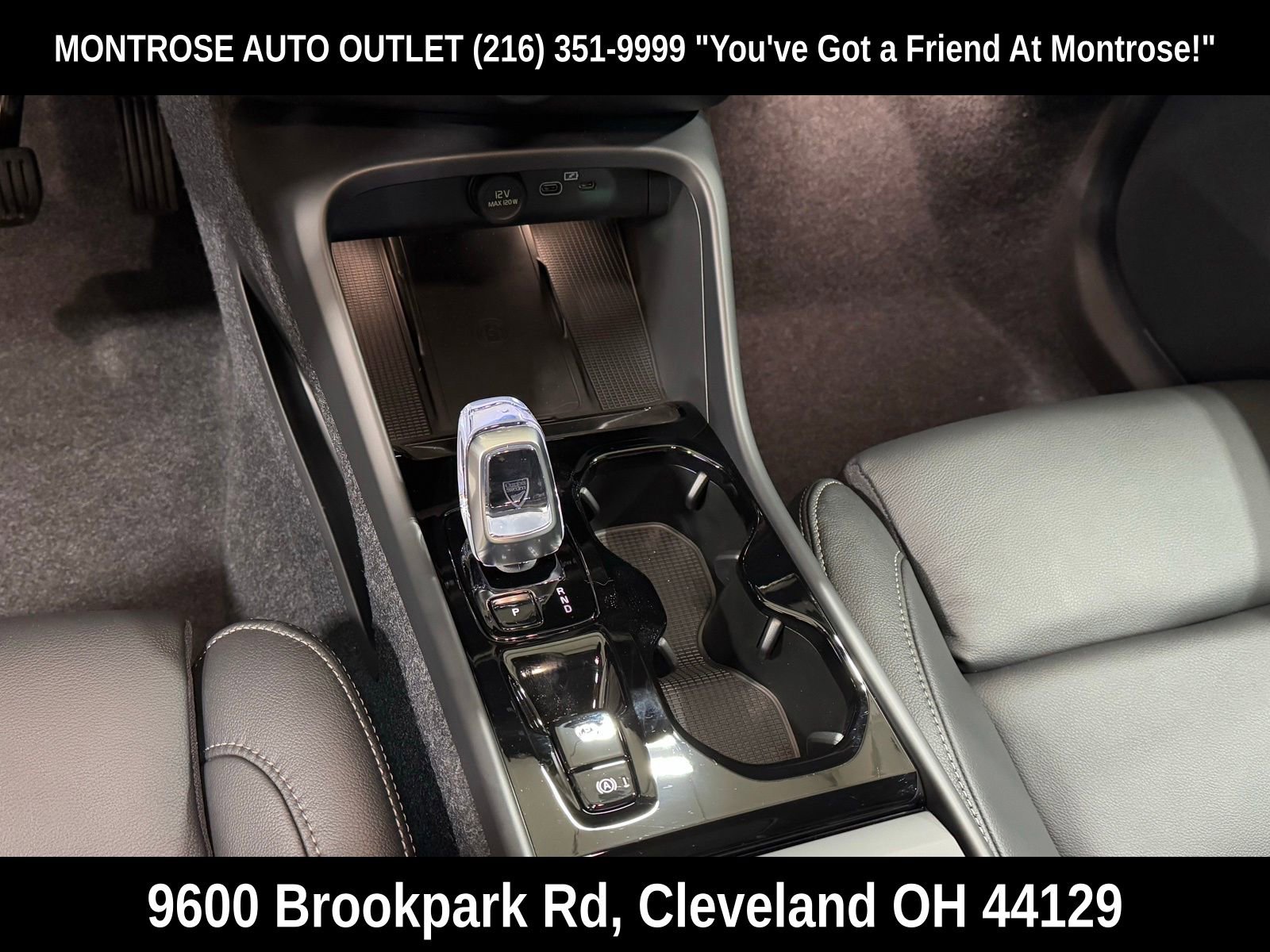 New 2026 Volvo XC40 B5 Plus w/ Protection Package Premier image 20