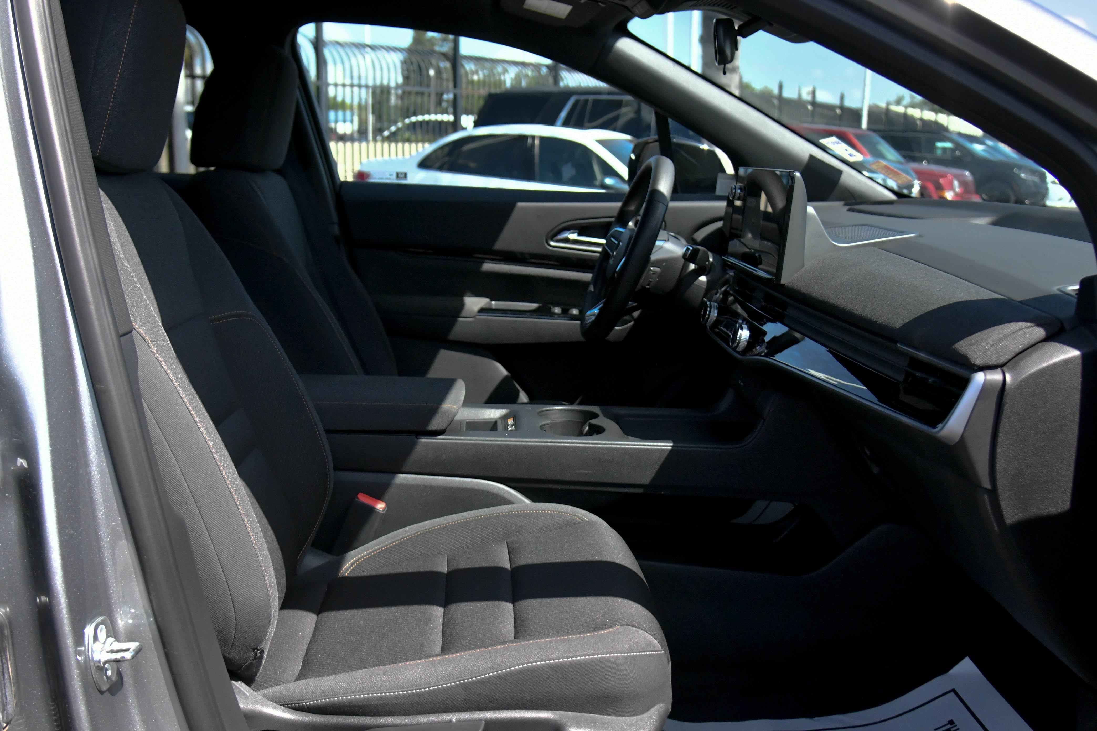 Used 2024 Honda Prologue EX image 47