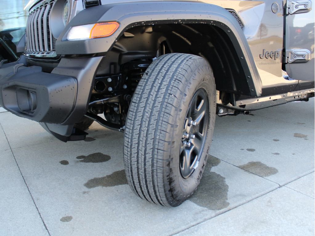 New 2026 Jeep Wrangler Sport AWD/4WD image 39