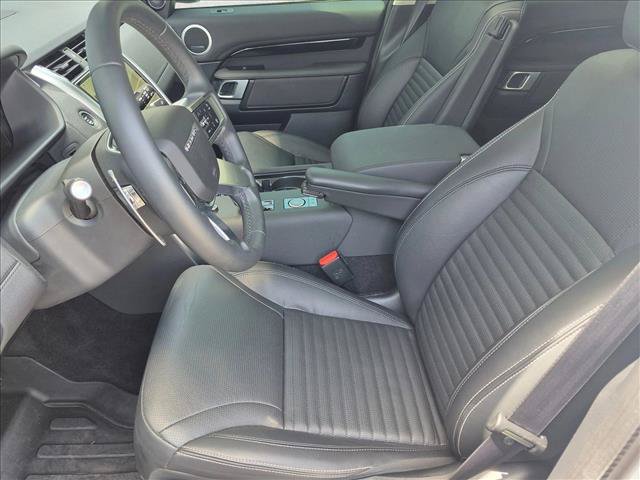 Used 2024 Land Rover Discovery S AWD/4WD image 15