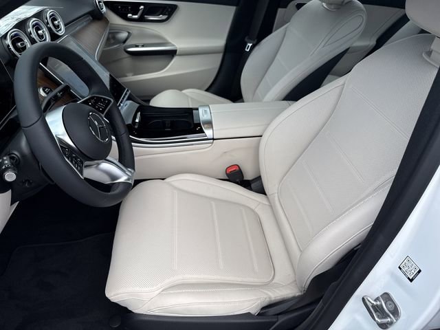 New 2025 Mercedes-Benz C 300 Sedan image 43